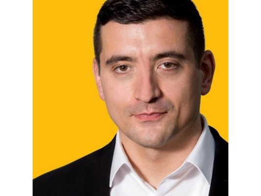 Rumunya'da Ultranasyonalist Liderlik Mücadelesi