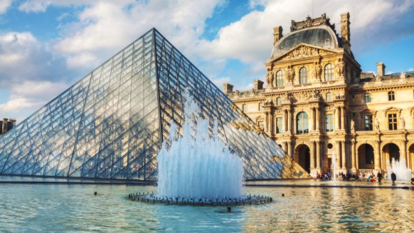 Louvre Hırsızları Konuştu: Sadece 25.000 Euro Aldık
