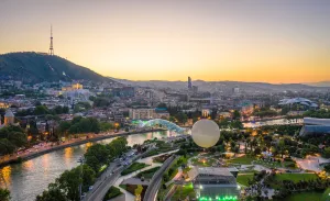 Gürcistan Karanlığa Gömüldü: Tiflis'te Büyük Panik
