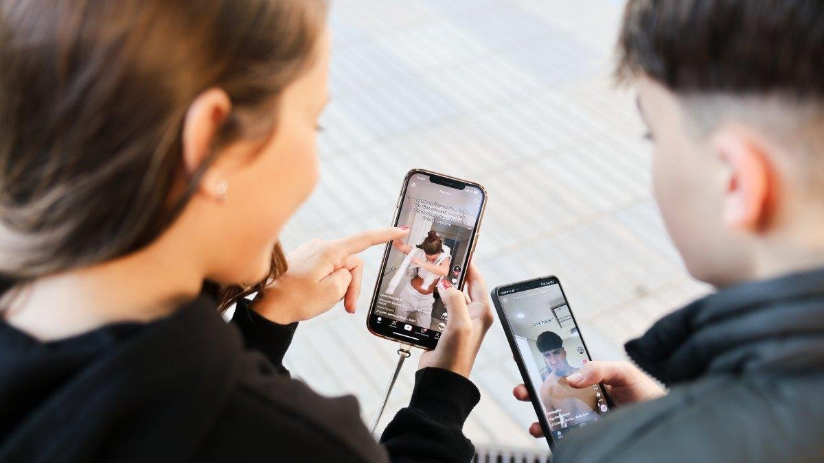 Bulgaristan TikTok'ta Dünya Altıncısı: Gençler Rekor Kırıyor