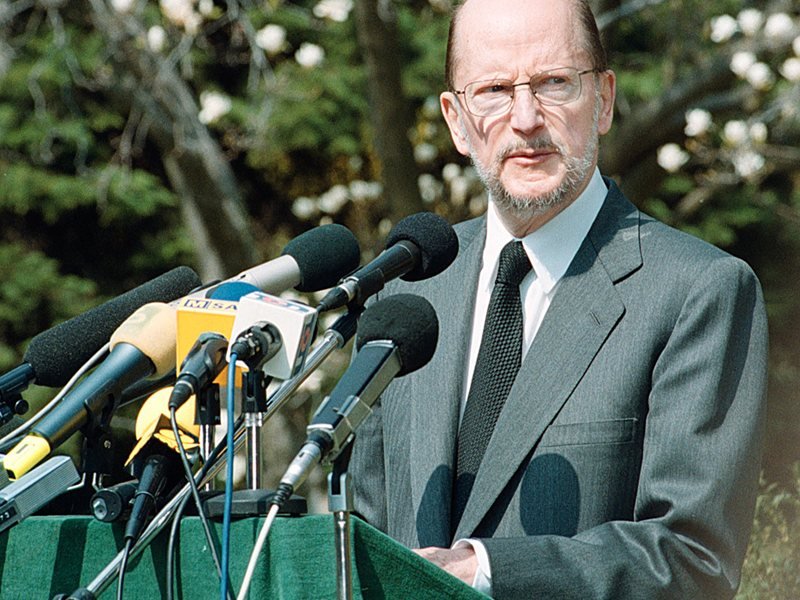 O 800 Günün Başlangıcından 25 Yıl Sonra: II. Simeon'un Siyasi Dönüşü