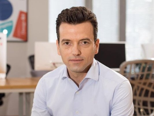 Arnavut Parti Liderine ABD ile Gizli Anlaşmayı Çalma Girişimi Suçlaması