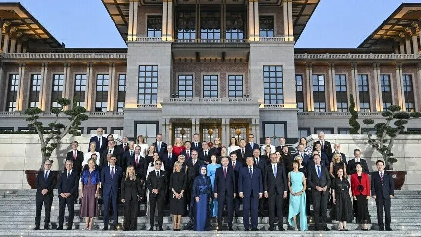 Ankara'daki Liderler Yemeğinde Trump'ın Keyfini Bir Kadın Yargıç Düzeltti