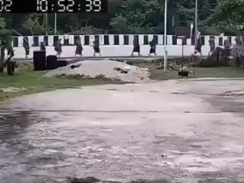 Tayland'da 11 Yaşındaki Çocuğun Kamyonu Budist Rahiplerin Arasına Daldı: 9 Ölü, 13 Yaralı