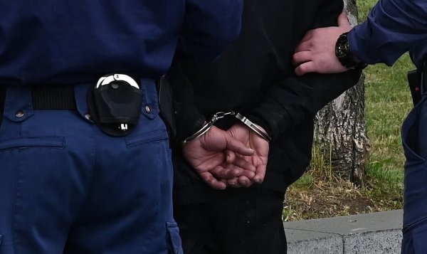 Gabrovo'da Kapsamlı Polis Operasyonu: 8 Kişi Gözaltına Alındı