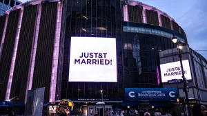 Asrın Düğünü: Taylor Swift ve Travis Kelce Madison Square Garden'da Evlendi