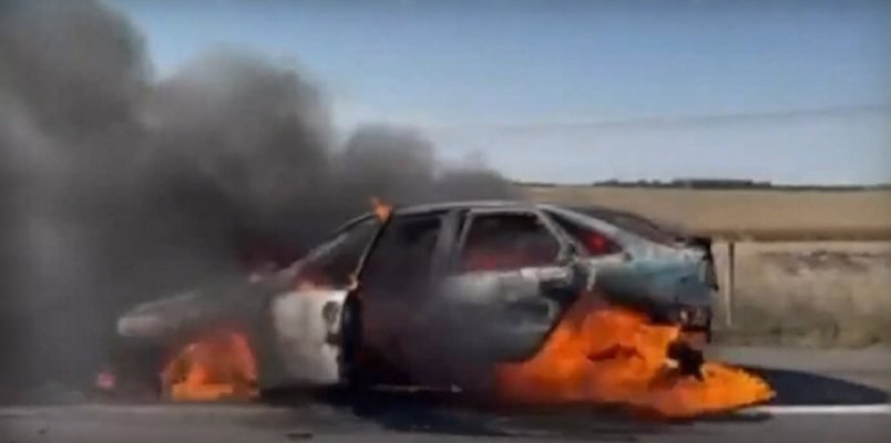 Trakya Otoyolu'nda Korkutan Yangın: Araç Alev Alev Yandı, Trafik Durma Noktasına Geldi