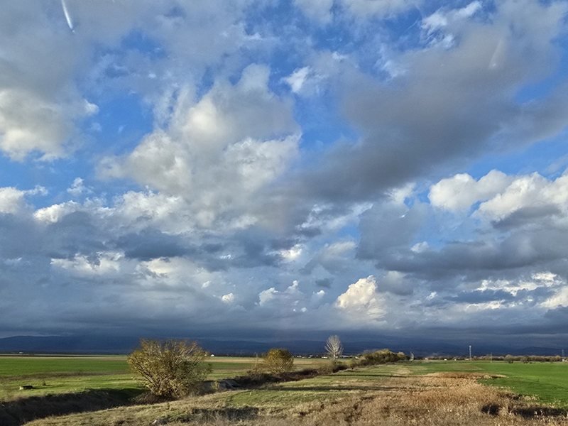 23 Temmuz'da Bulgaristan'da Bulutlu ve Kısa Süreli Yağışlı Hava Bekleniyor