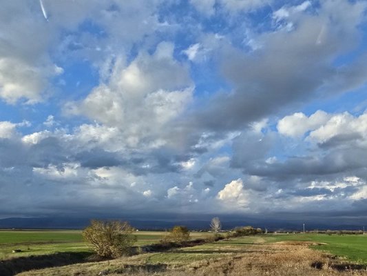23 Temmuz'da Bulgaristan'da Bulutlu ve Kısa Süreli Yağışlı Hava Bekleniyor