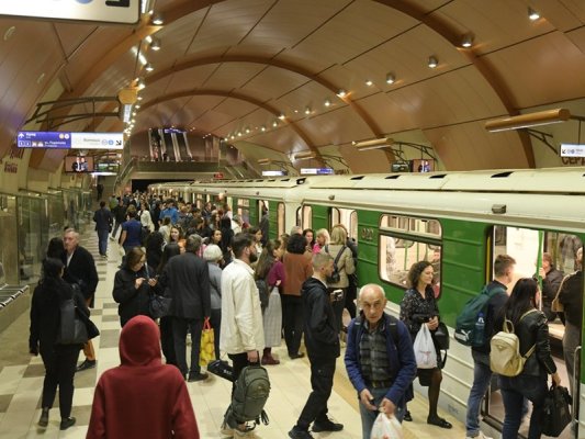 Sofya Metrosu İçin Yeni Sesli Anonslar Kaydediliyor