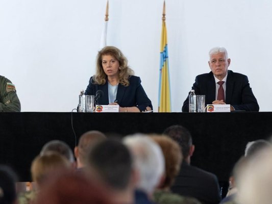 Stoyanov: 'ABD uçaklarının NATO tatbikatı için geldiği yalan'