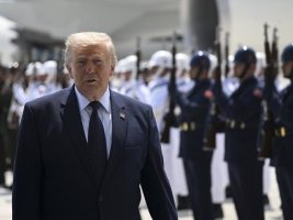 Trump: Grönland Danimarka'ya Hiçbir Şekilde Faydalı Değil