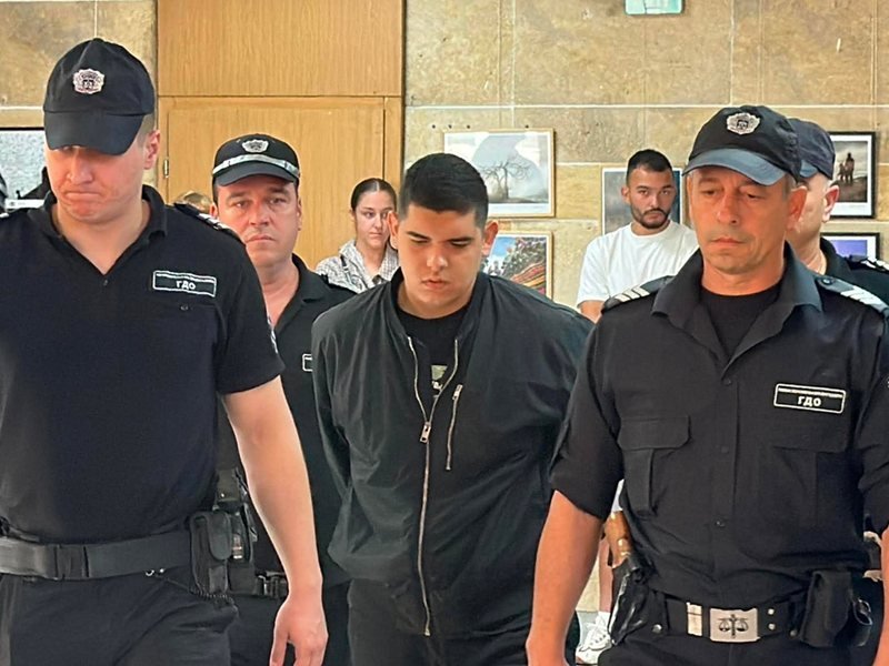 Plovdiv Çevre Yolu'nda Üç Kişinin Ölümüne Neden Olan Kamyoncuya 10 Yıl Hapis Cezası Onandı