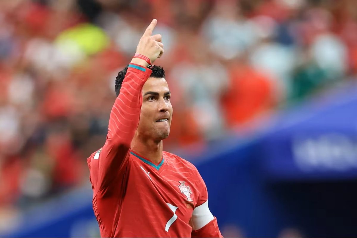 Dünya Şampiyonu Fransa'nın Eski Oyuncusu Ronaldo Hakkında Şok Edici Açıklamada Bulundu
