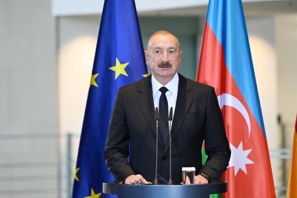 Putin'in Adamları Bakü'de Almanlarla Gizlice Görüştü