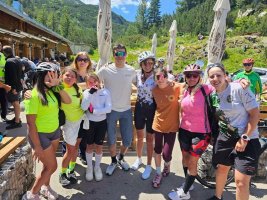 Tervel Zamfirov Bansko'da Koloedaçen Praznik'e Katıldı