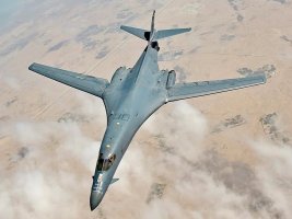ABD İlk Kez B-1 Bombardıman Uçağıyla İran'a Saldırdı