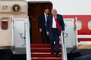 Trump: İran'a Ağır Darbeleri Askerlerimizin Anısına Vurduk