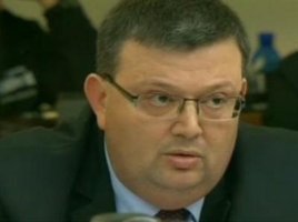 Tsatsarov'un Yeni Gayrimenkulleri: Balçık'ta Villa, Sofya'da Daire