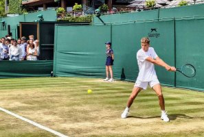 Wimbledon'da Bir Bulgar Başarısı Daha: 18 Yaşındaki Kisimov Soğukkanlılığını Konuşturdu
