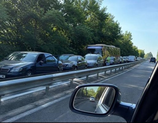 Sozopol'da Trafik Felci: Yol 7 Kilometre Tıkandı