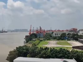 Güney Çin'deki Guangzhou Şehrinde Drone Yolculuğu