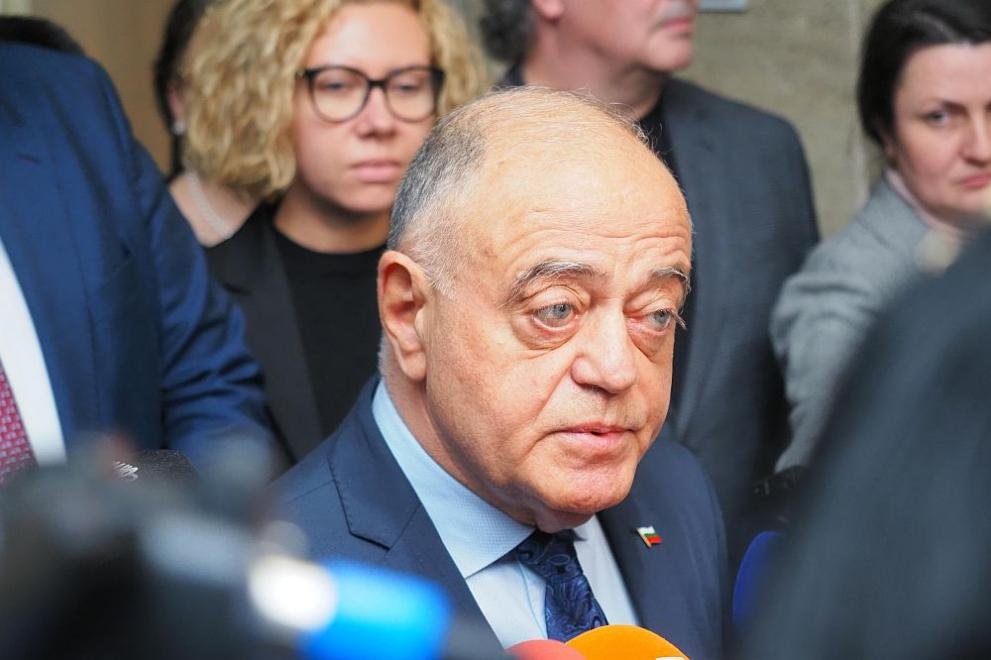 Atanas Atanasov Yedeğe Geçti Ama İpleri Yine Elinde Tutacak