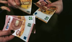 GERB'de Kasiyerlik Yapan Kadın 1 Milyon Avroluk Saadet Zinciri Kurdu