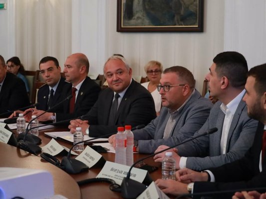 Demerdzhiev: Bariyerlerde Eksik Parçalar Var, Denetimlerden Sonra Kamyonlar Toplu Lastik Değiştiriyor