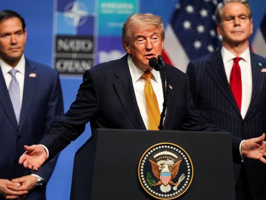 Trump: ABD İran'ı Çarşamba Akşamı Vuracak