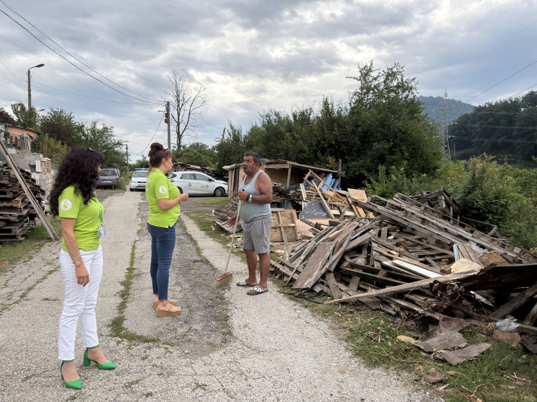 Gabrovo'da Batak Caddesi'ndeki Kaçak Atıklar Temizlenecek
