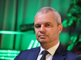 Vızrajdane, Cinsiyet Değişikliği Kararına Karşı Anayasa Mahkemesi'ne Başvurmak İçin Radev'den Destek İstiyor