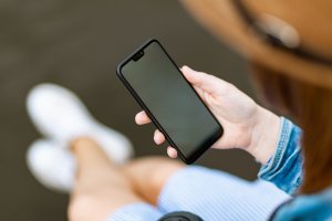 Bir Akıllı Telefonu Gün Boyu Kullanım İçin Konforlu Kılan Nedir?