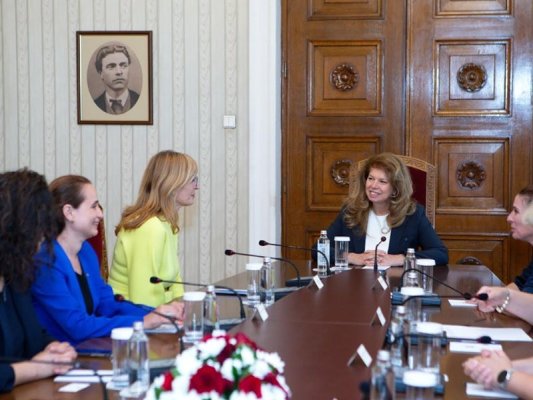 Yotova'dan AB Finansal Çerçevesine Çekince: Zaharieva ile Görüşmede Rekabet ve Uyum Vurgusu