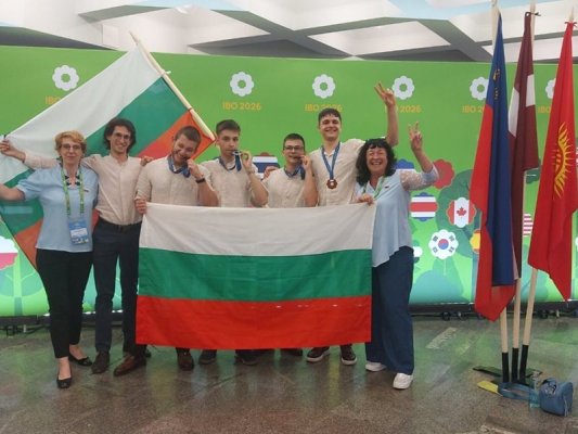 Bulgar Öğrenciler Litvanya'daki Biyoloji Olimpiyatı'ndan 4 Madalyayla Döndü