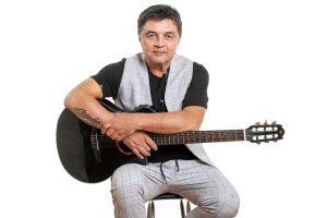 İskren Peçov Bright Awards'ın Sunucusu Olacak