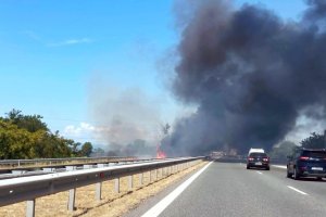 Trakya Otoyolu'nda TIR Alev Alev Yandı, Trafik Durdu
