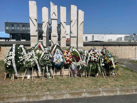 Burgaz'da Sarafovo Havaalanı Terör Saldırısı Kurbanları Anıldı