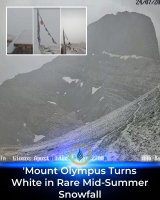 Olimpos Dağı'nın Zirveleri Temmuzda Beyaza Büründü