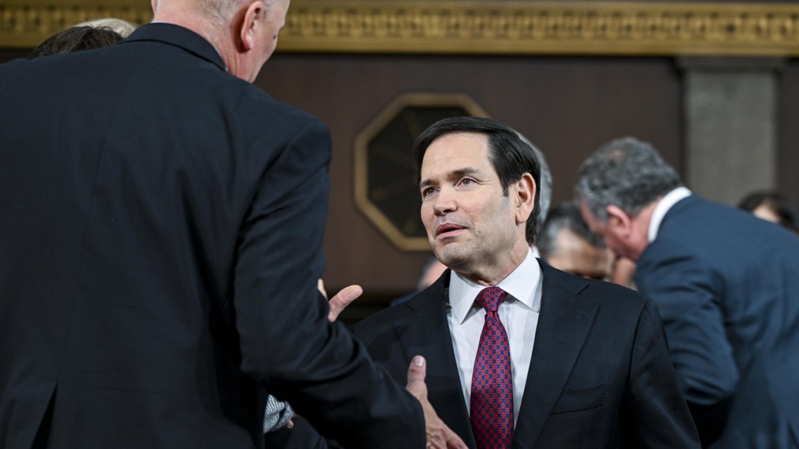 Marco Rubio'dan Küba'ya Reform Uyarısı