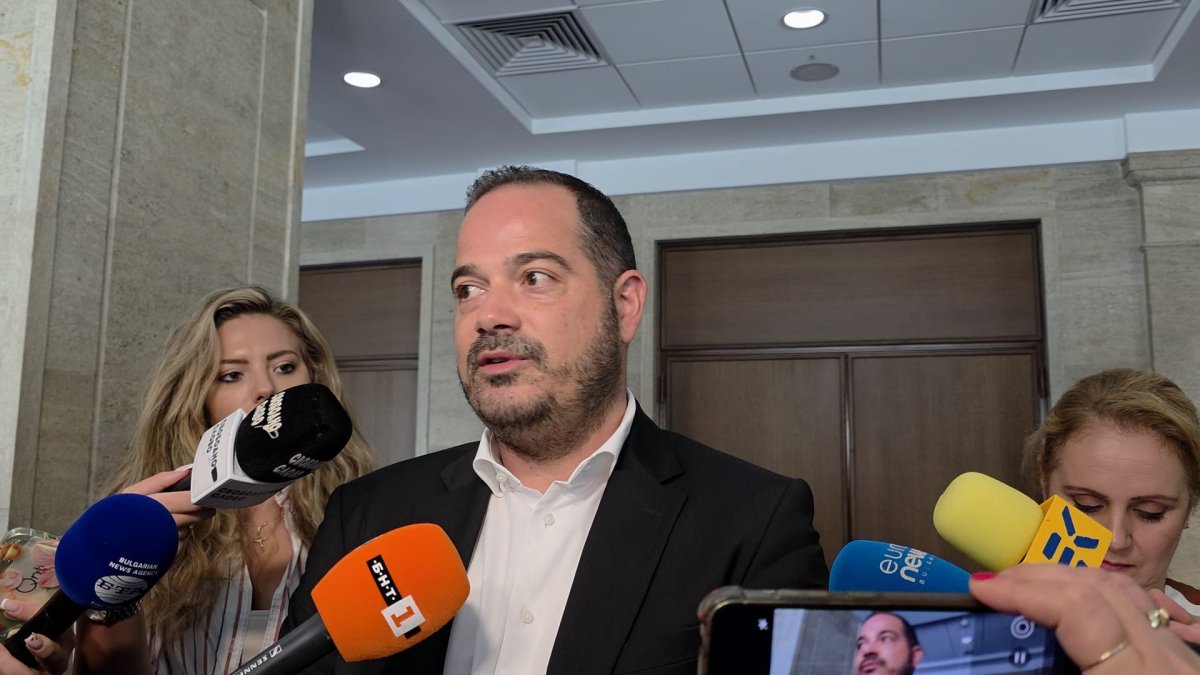 Kalin Stoyanov: Demerdzhiev Yasaları Bilmiyor, Ne Dediğini Unutuyor, Komik Duruma Düşüyor