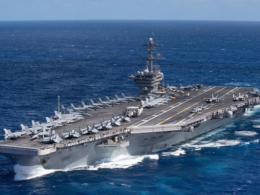 ABD Savaş Gemisi USS Roosevelt İki Yıl Aradan Sonra Türkiye'ye Yanaştı