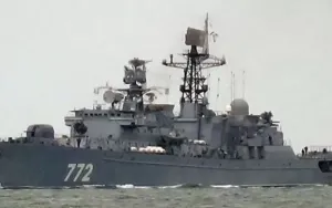 Manş Denizi'nde Gerilim! Rus Savaş Firkateyni Ateş Açtı