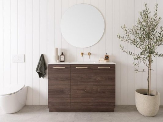 Banyo Dolabı Seçimi: Depolama Sorununa İki Farklı Çözüm