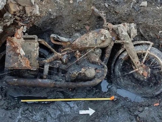 Tuna Nehri, İki Wehrmacht Askerinin Kalıntılarını ve Bir Motosikleti Gün Yüzüne Çıkardı