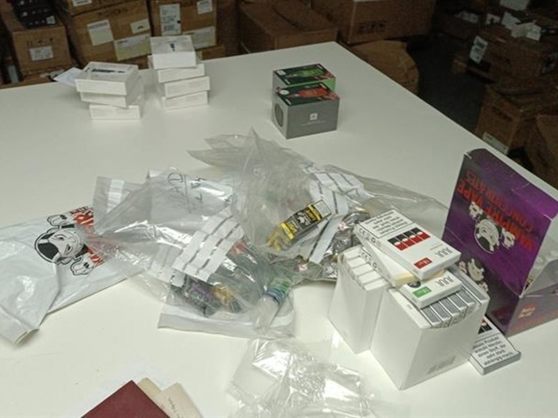 Sofya'da Kaçak Vape Deposu Olarak Kullanılan Garaj Ele Geçirildi