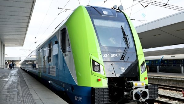 Bulgaristan'da Yeni Trenler Hizmete Girecek