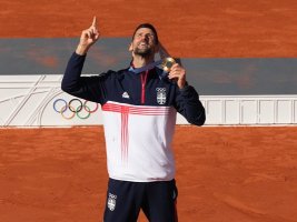 Novak Đoković: Kariyerimi Los Angeles'ta Sırp Bayrağıyla Tamamlamak İstiyorum