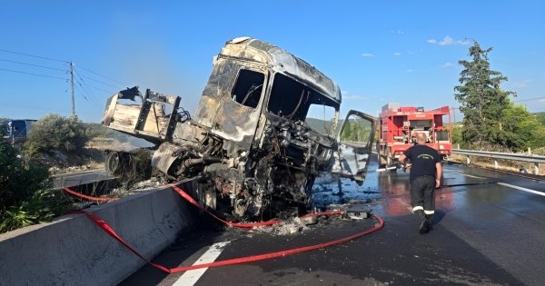 Yunanistan'da Korkunç Kaza: Bulgar Sürücü Alevlerin Arasından Sağ Çıktı