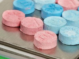 Malezya Havayolları Pilotu Bagajında 70 Bin Ecstasy Hapla Yakalandı
